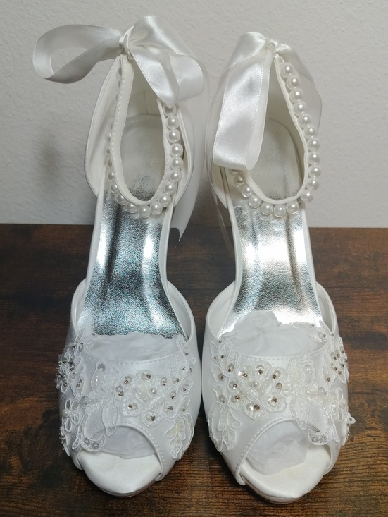 Shoes - Elegant White Pearl Bridal Peep-Toe Heels